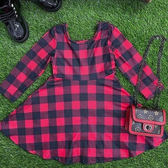 🍁 $5🍁Red and Black Checkered Long Sleeve Twill Casual Dress - Picture 1 of 1
